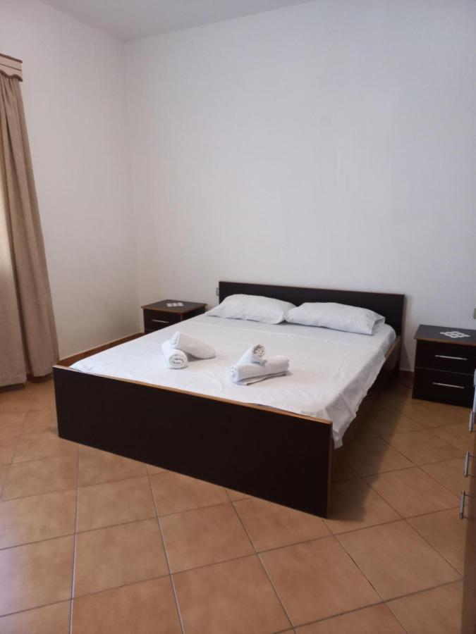Apartament Gloria&Mitati Орікум Екстер'єр фото